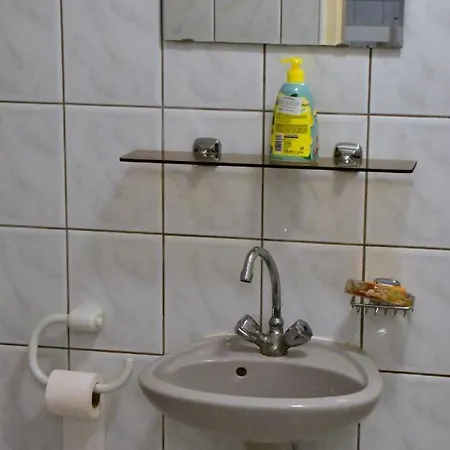 Tiszafa Vendeghaz Nocleg ze śniadaniem *
