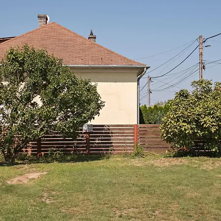 Tiszafa Vendeghaz נג'קניז'ה