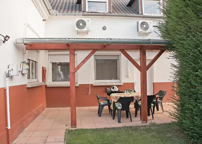 Tiszafa Vendeghaz Отель типа 